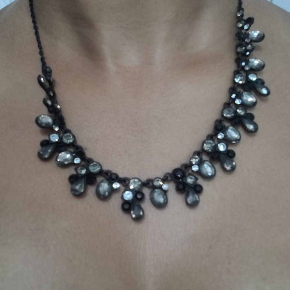 New rhistone necklace black beautiful New holidays